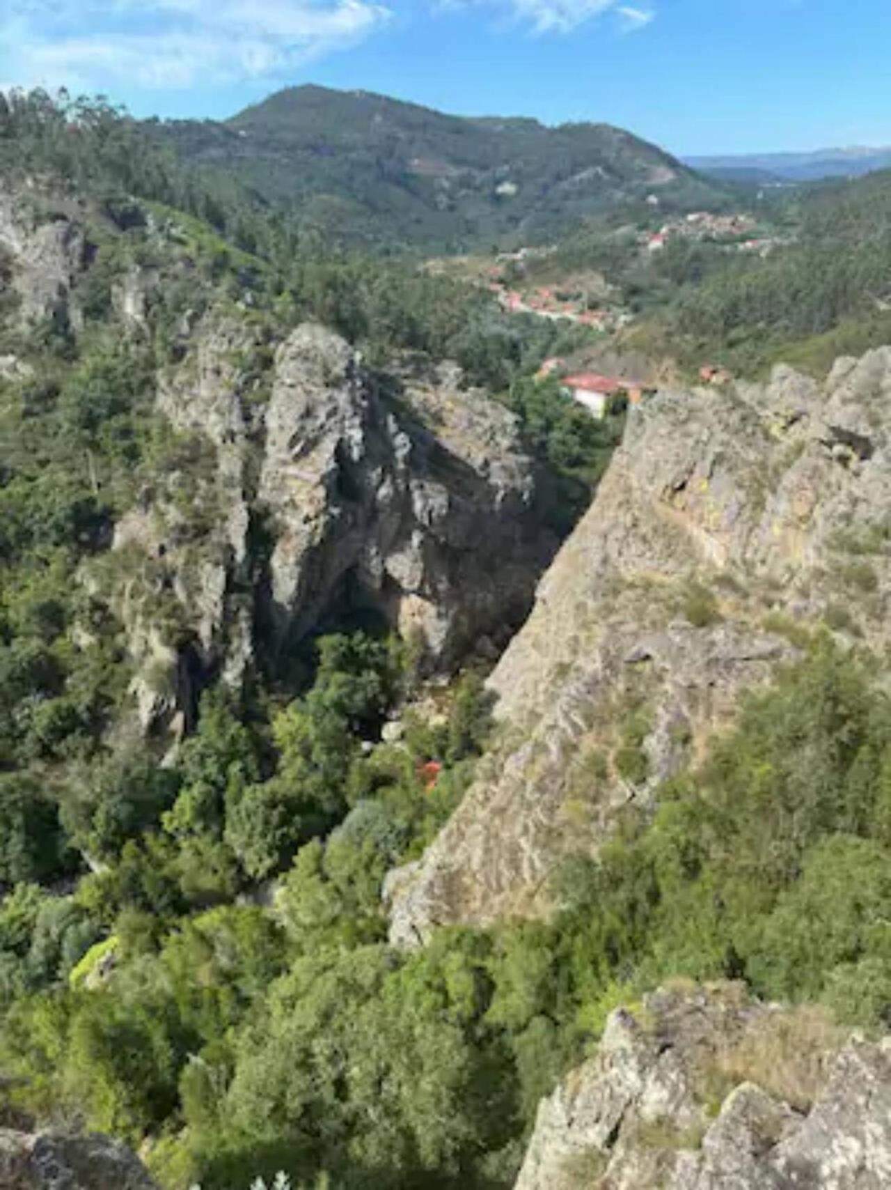 R3 - Guesthouse Travessa Da Arieira Aguda (Leiria) מראה חיצוני תמונה