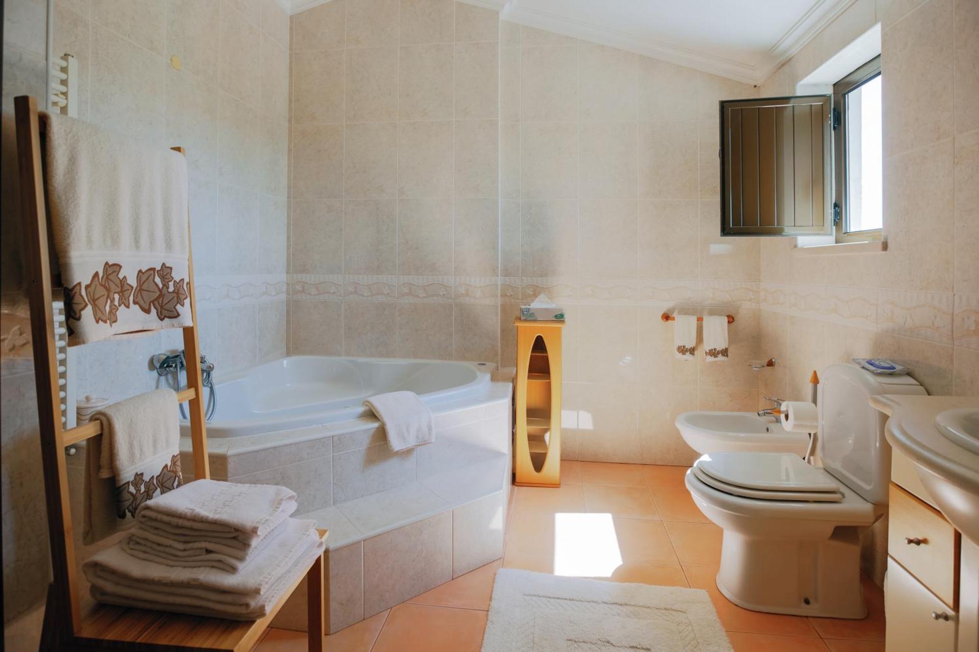 R3 - Guesthouse Travessa Da Arieira Aguda (Leiria) מראה חיצוני תמונה